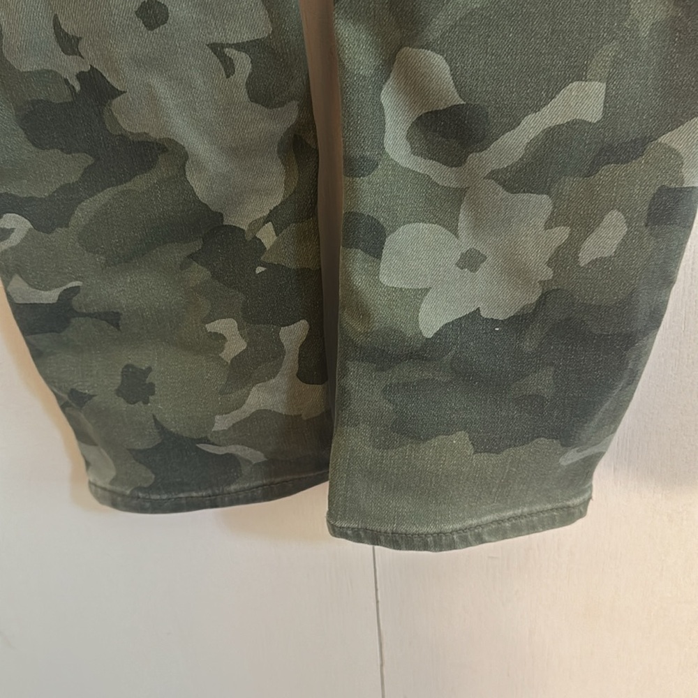 Camo pants great lightweight summer pants BN with tags Old Navy rockstar - Picture 6 of 8